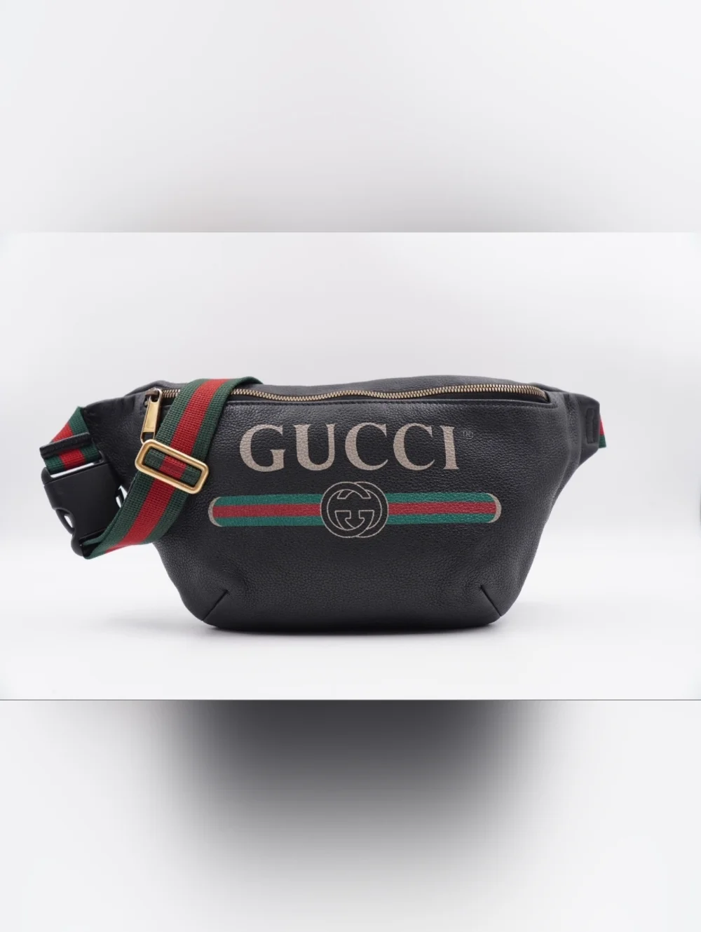 CH24 ❤️ GUCCI Grained Logo Belt Bag
